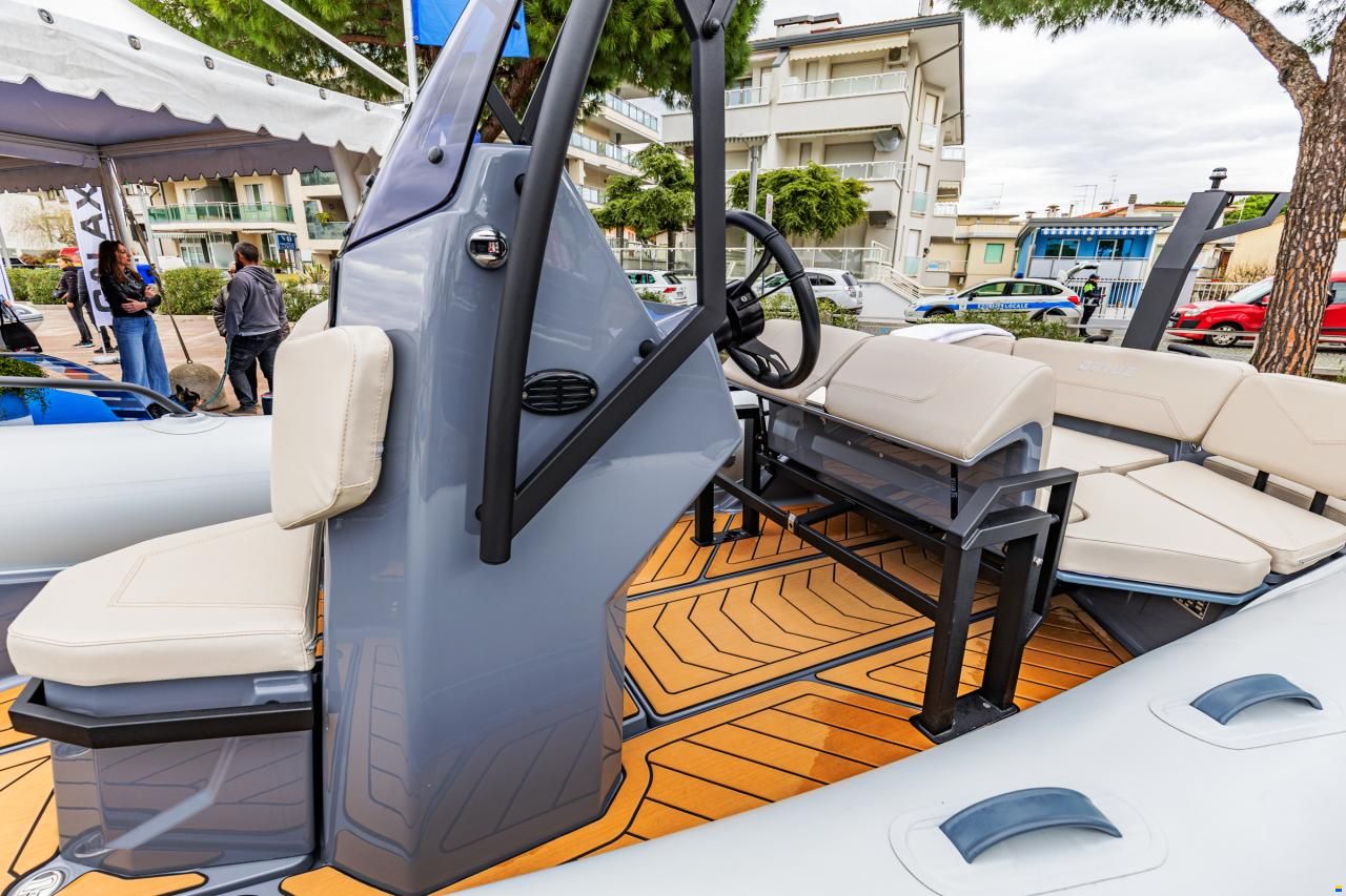 Grand D600 LUX