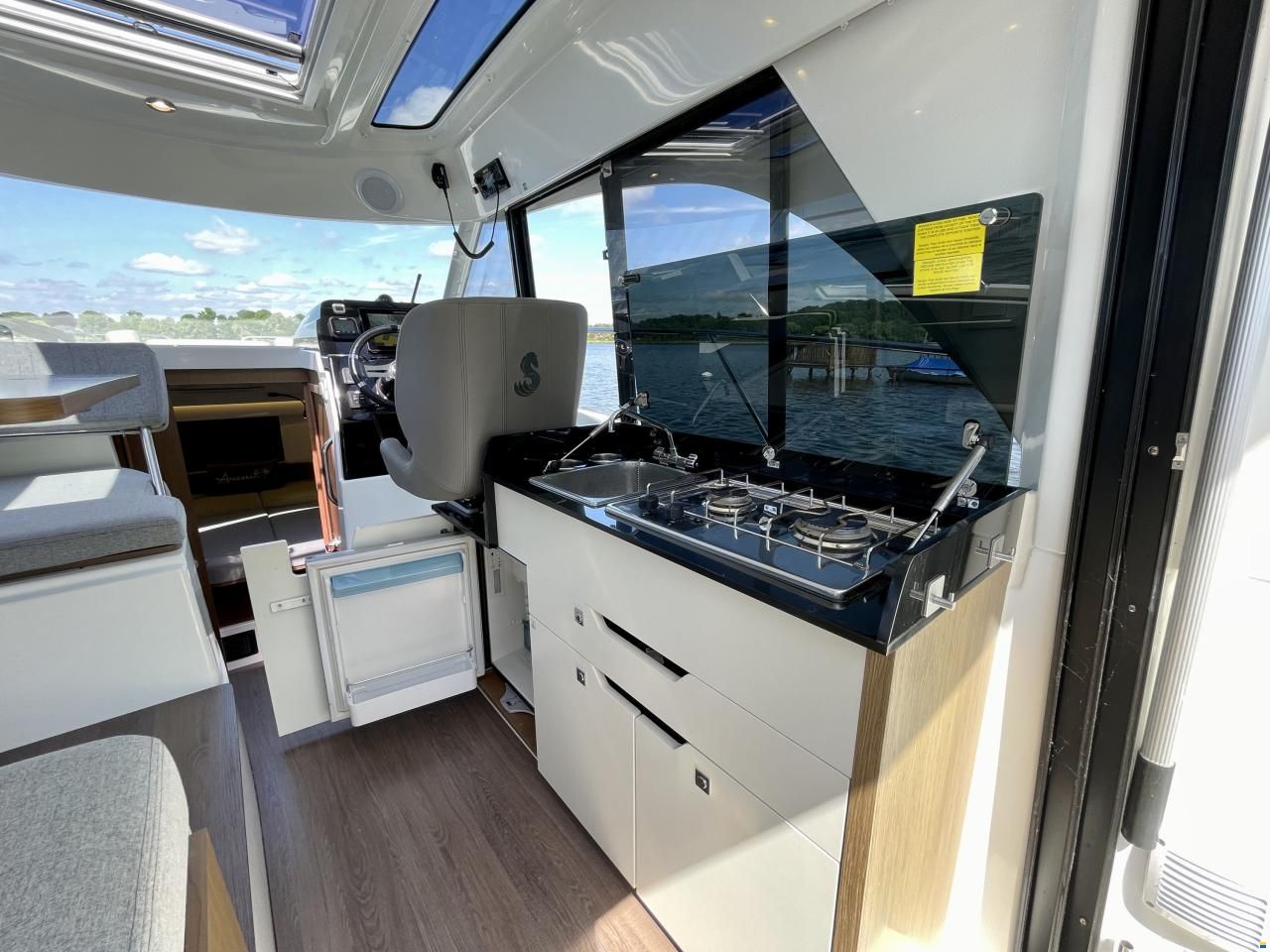 Beneteau Antares 9