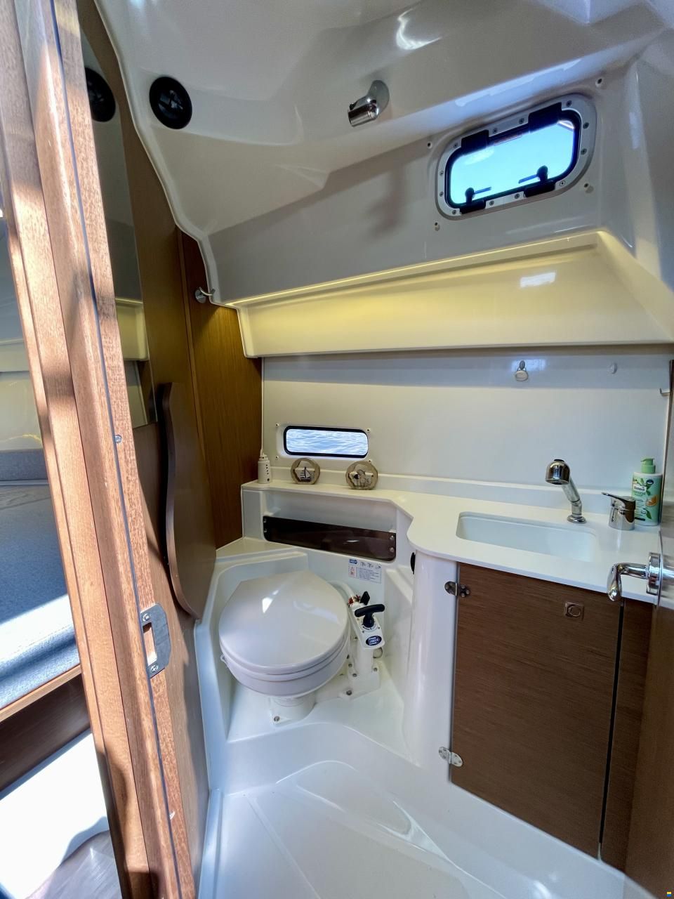 Beneteau Antares 9
