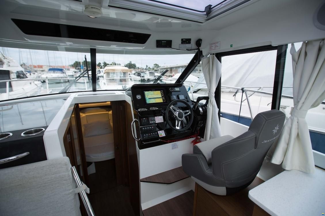 Jeanneau Merry Fisher 1095