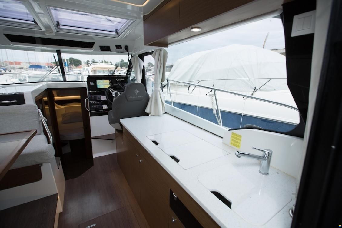 Jeanneau Merry Fisher 1095