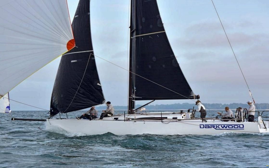 J Boats 121