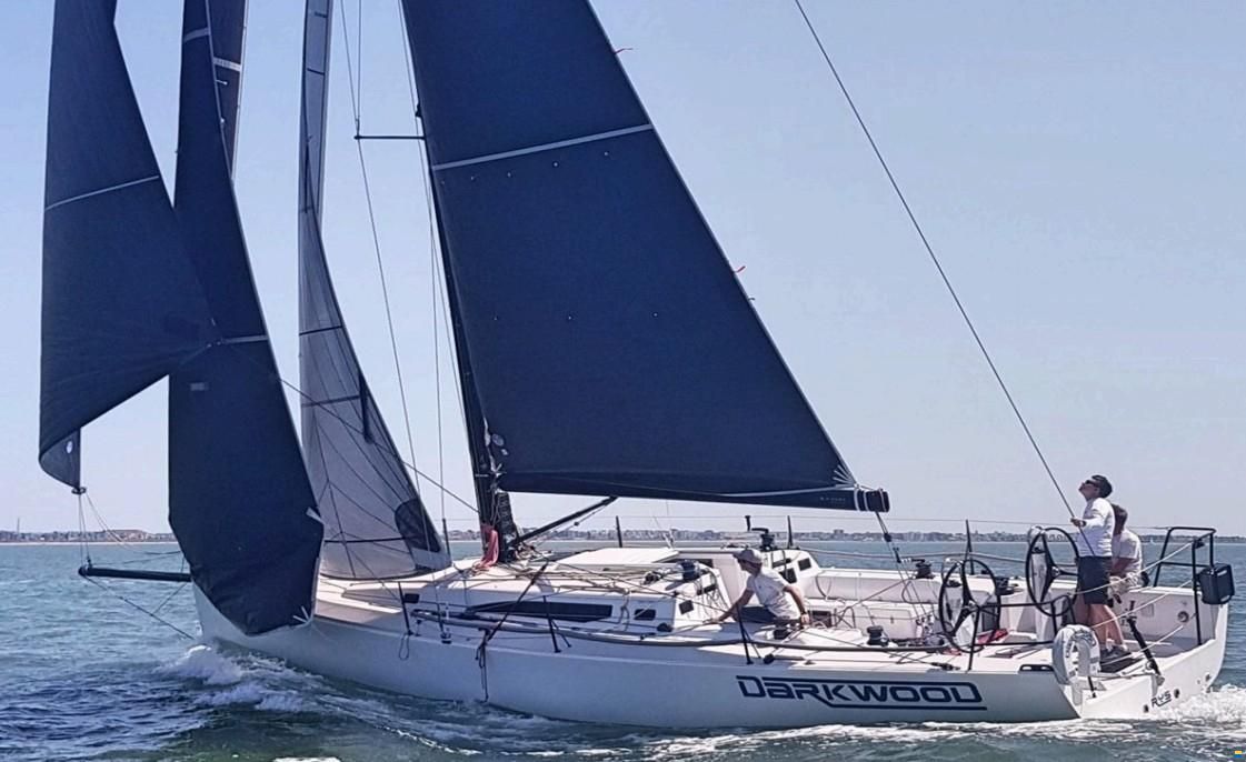 J Boats 121