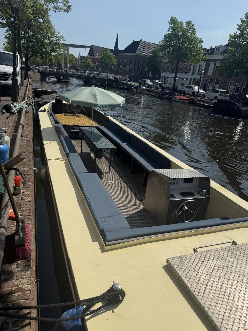 Rondvaartboot-terrasboot-platbodem