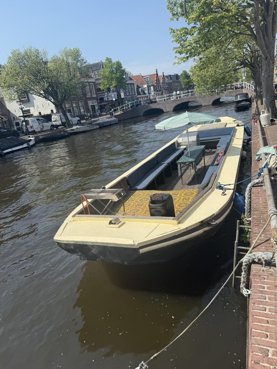 Rondvaartboot-terrasboot-platbodem