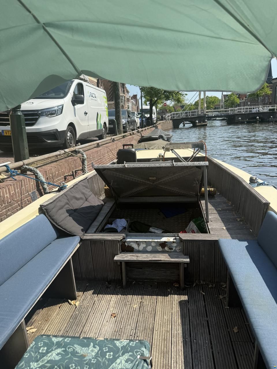 Rondvaartboot-terrasboot-platbodem