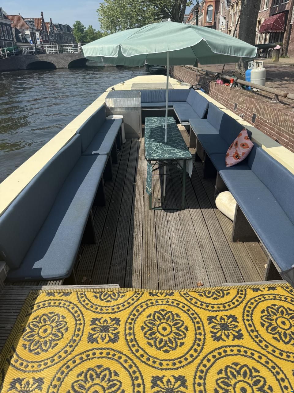 Rondvaartboot-terrasboot-platbodem