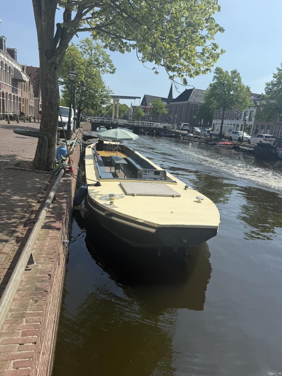 Rondvaartboot-terrasboot-platbodem