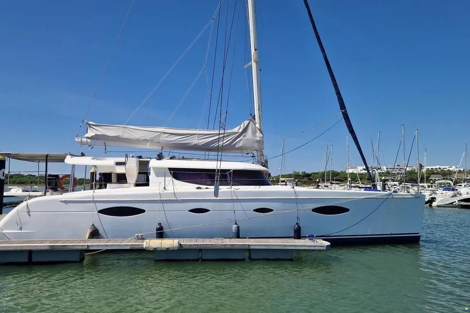Fountaine Pajot Salina 48