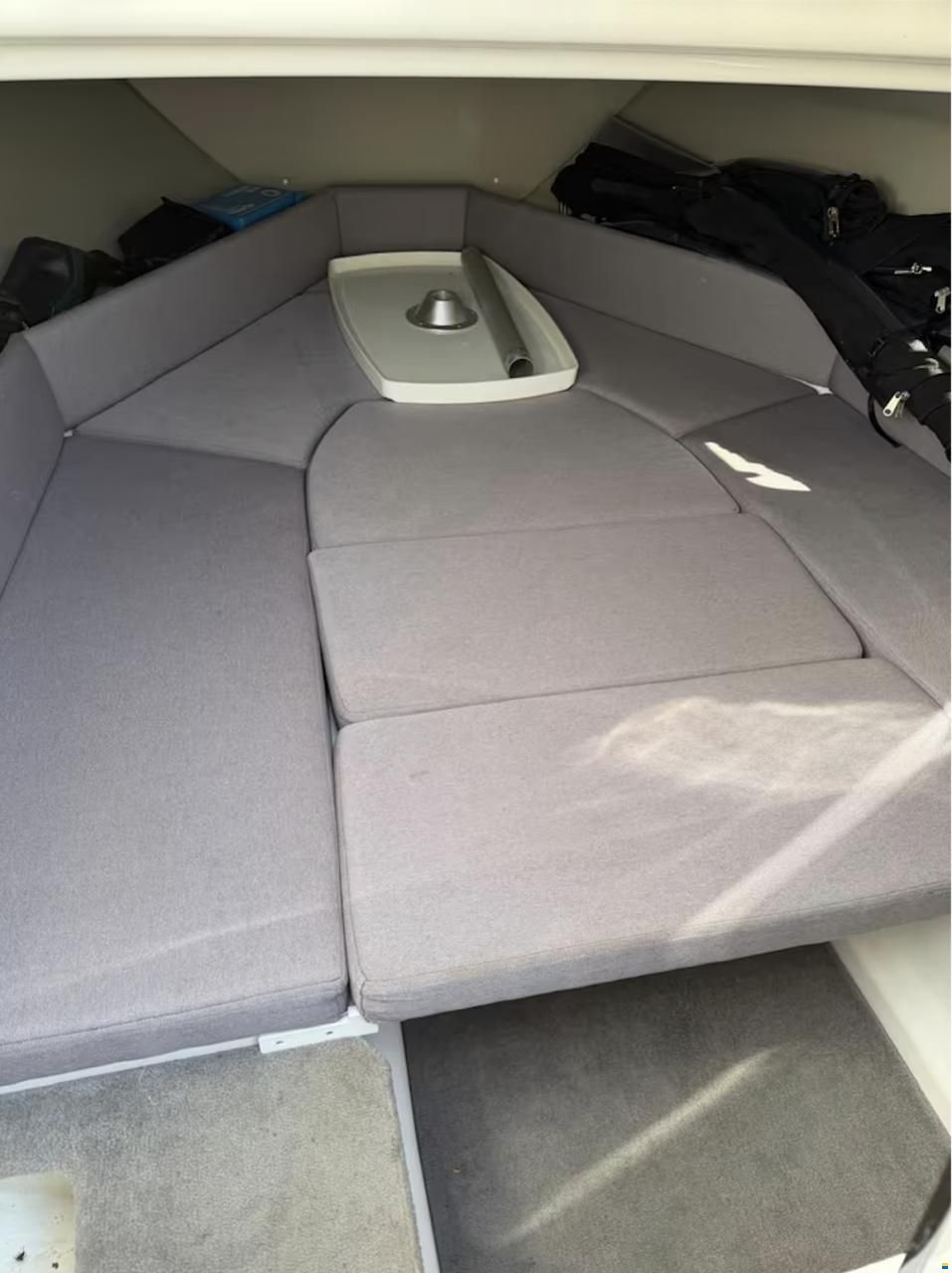 Karnic SL652 inkl. Yamaha F200XCA und Trailer