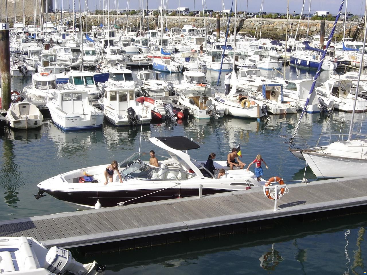 Sea Ray 270 SLX