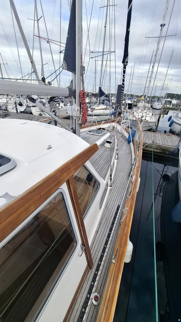 Nauticat 38