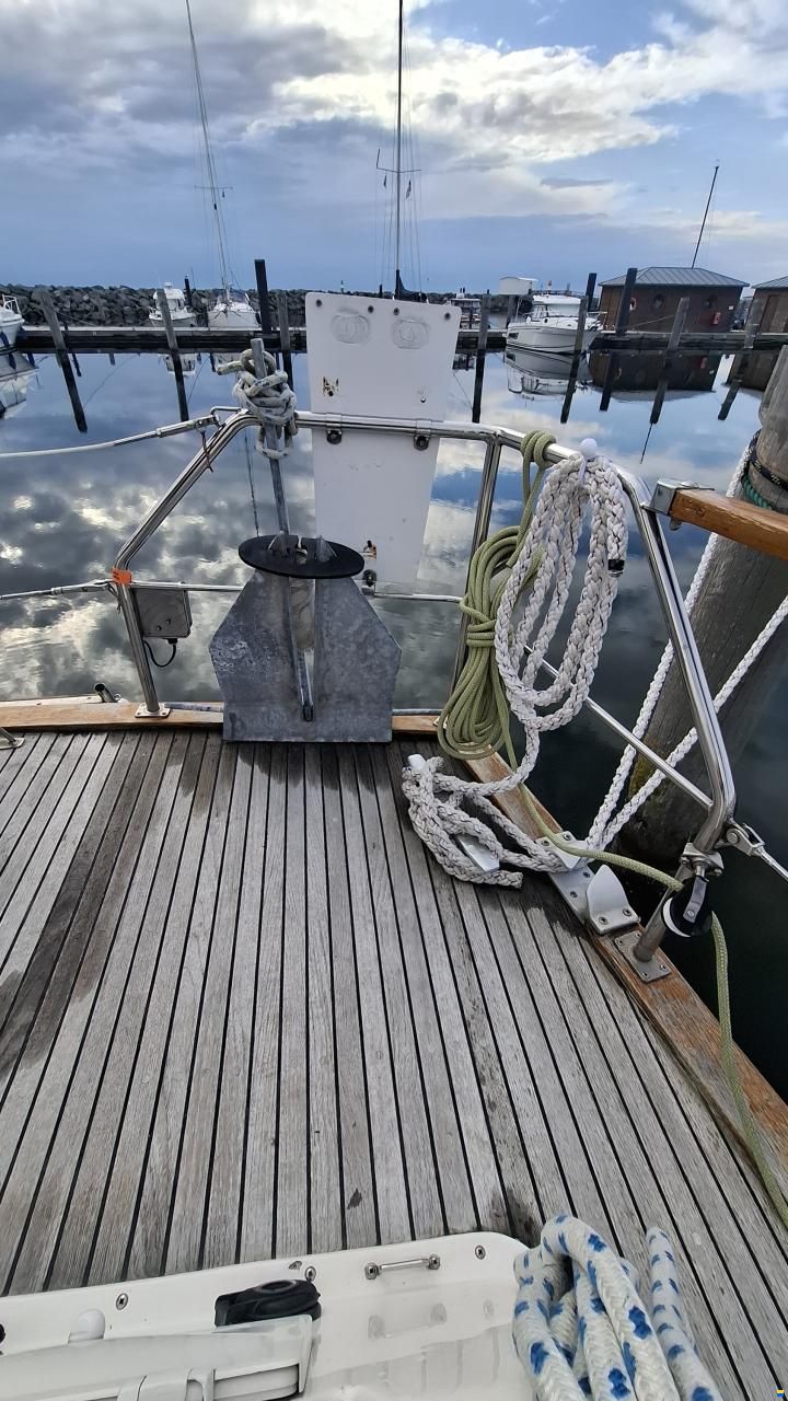 Nauticat 38