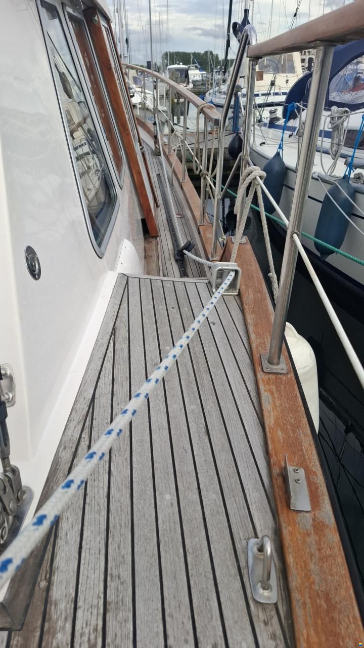 Nauticat 38