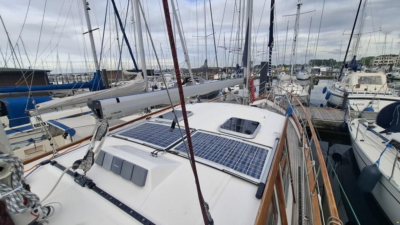 Nauticat 38