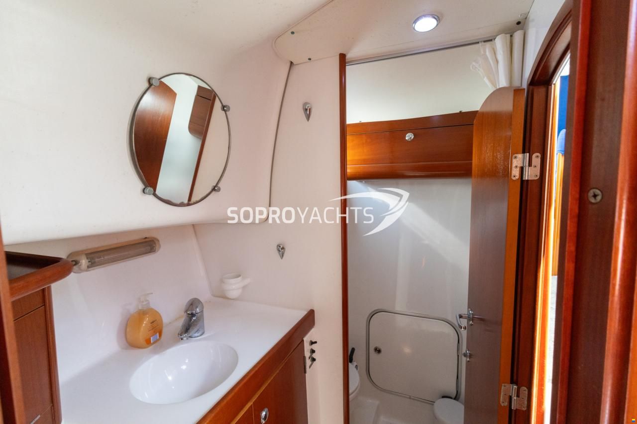 Beneteau Antares 10.80