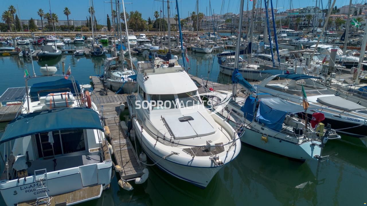 Beneteau Antares 10.80