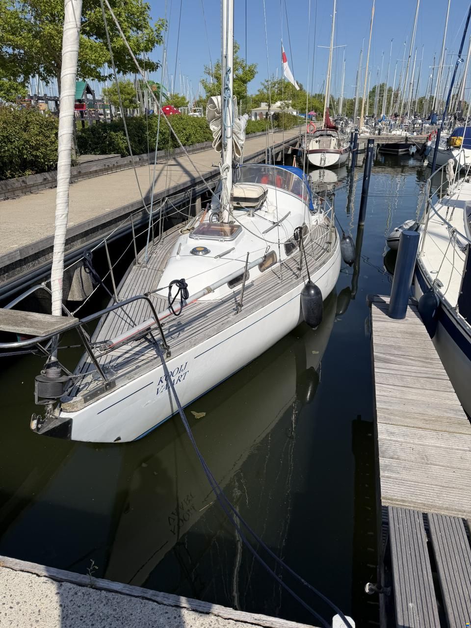 Defender 32