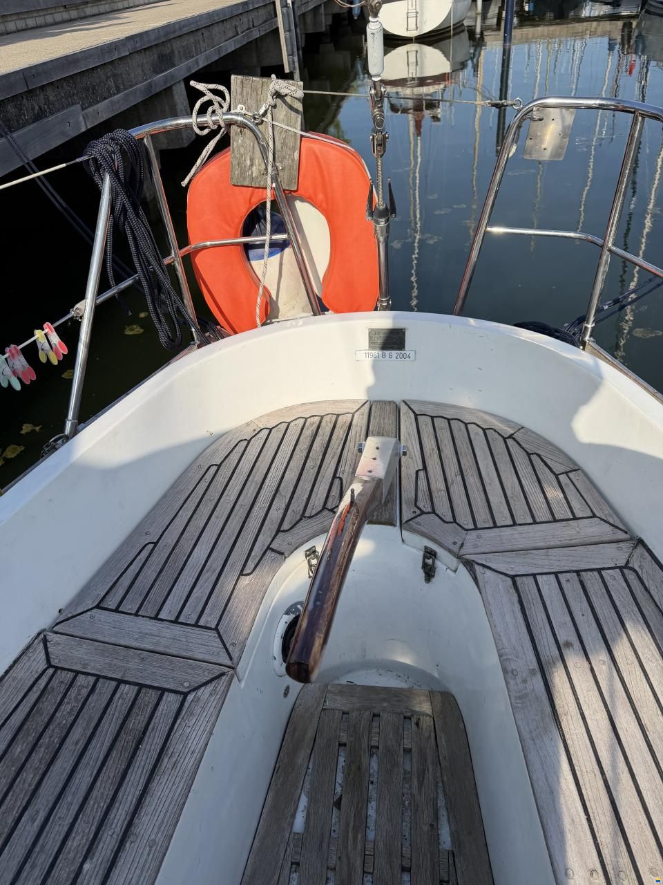 Defender 32