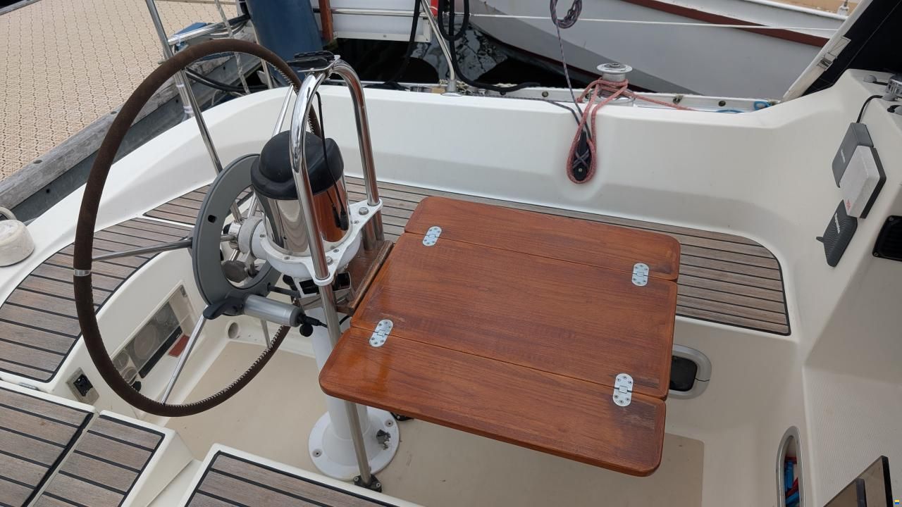 Beneteau Oceanis 320