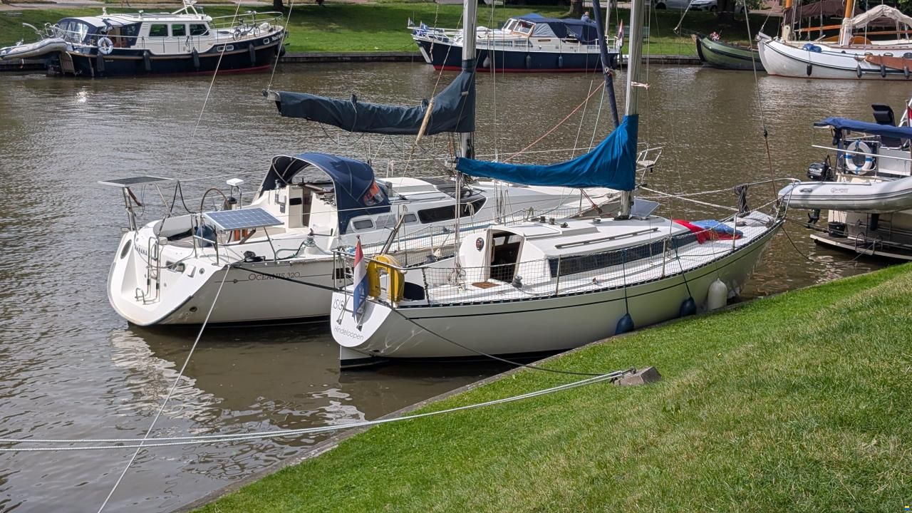 Beneteau Oceanis 320