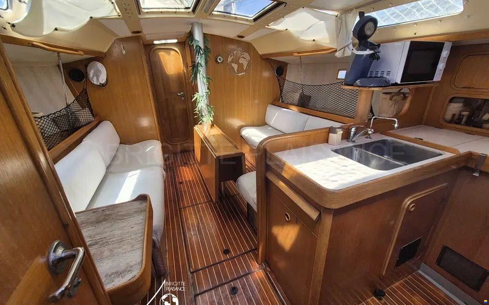 Beneteau Oceanis 390