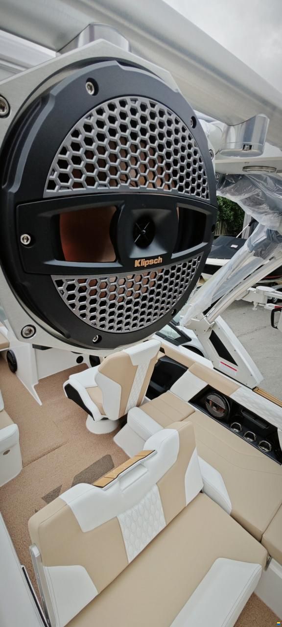 MasterCraft XT23