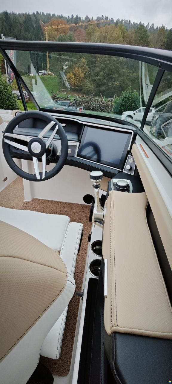 MasterCraft XT23