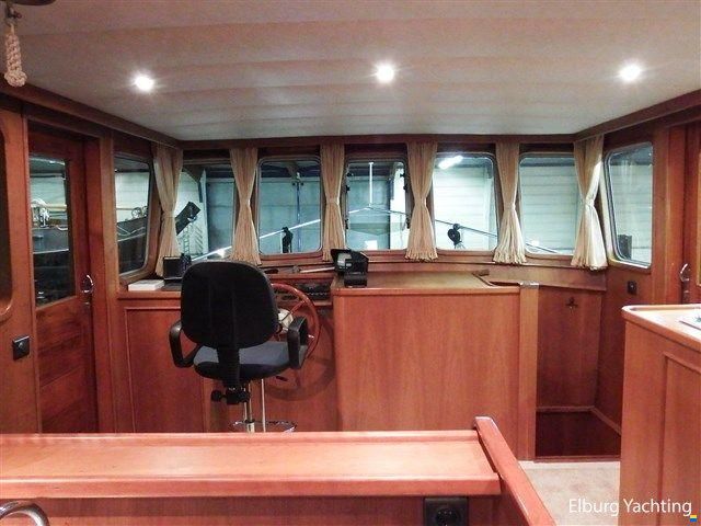 Hollandia Dutch Tug 1400 Trawler