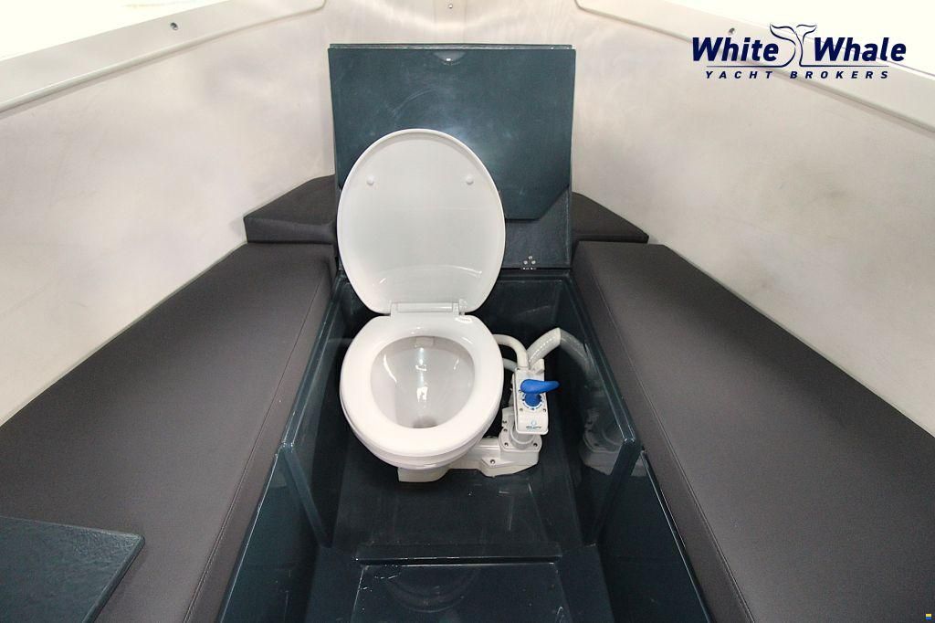 TendR 27 Cabin