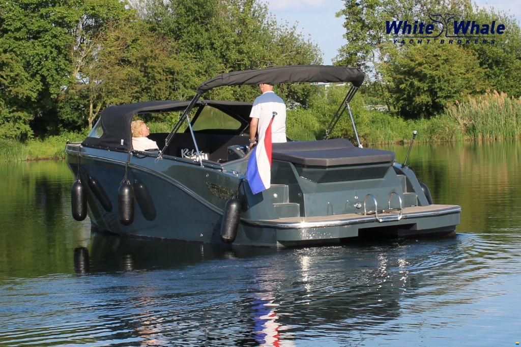 TendR 27 Cabin