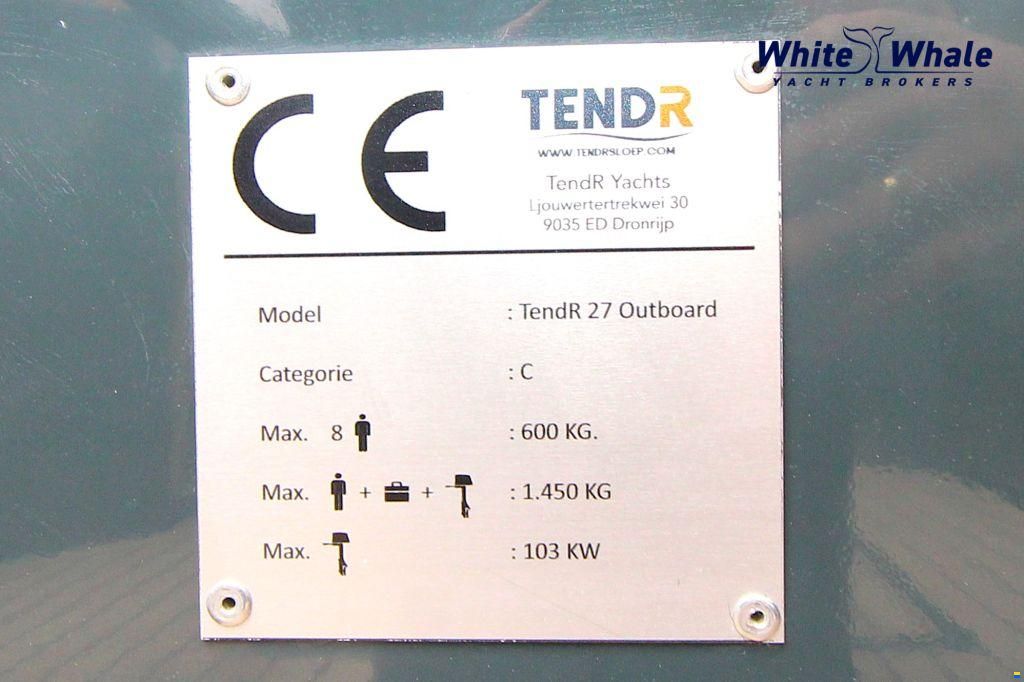 TendR 27 Cabin