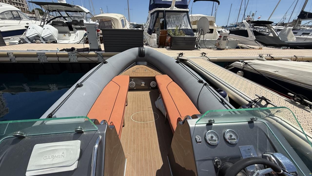 RIB-X eXige 760 Phaeton