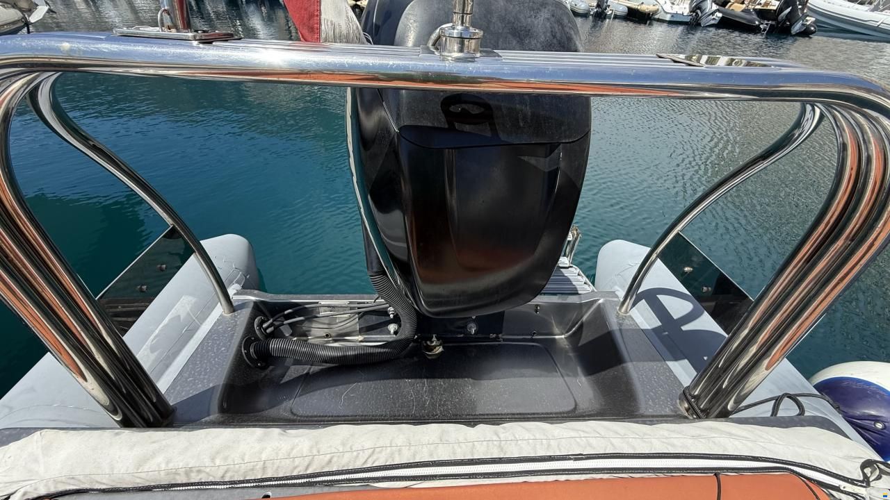 RIB-X eXige 760 Phaeton