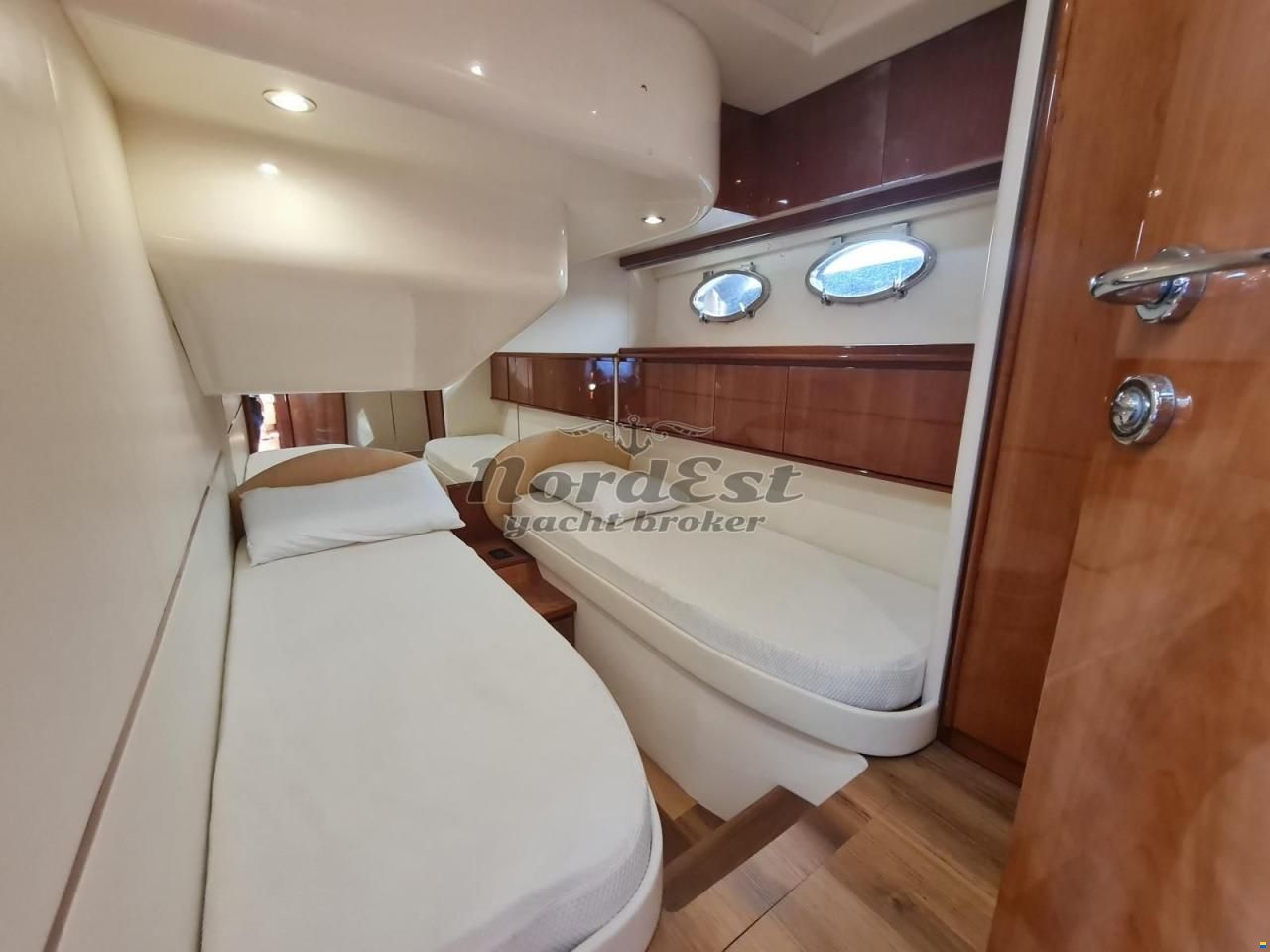 Pershing 50 HT hard top (Arneson)