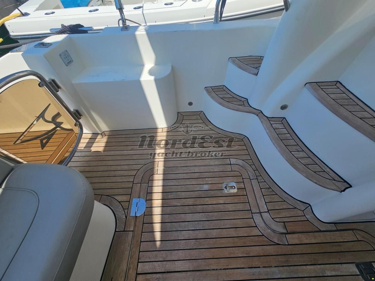 Rodman 44 fly - IPS 500