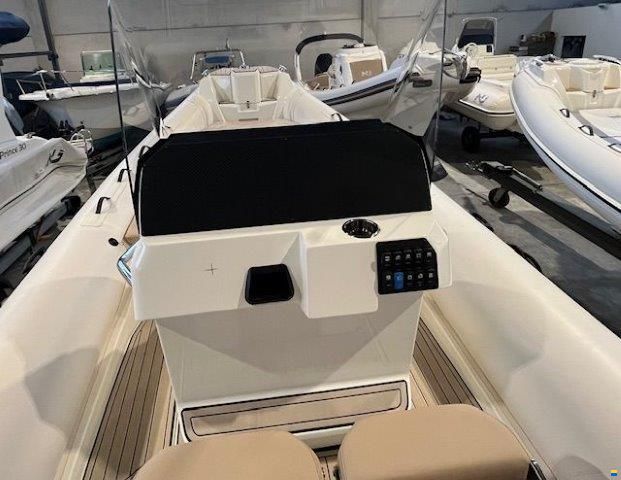Nuova Jolly Prince 24 Exclusive