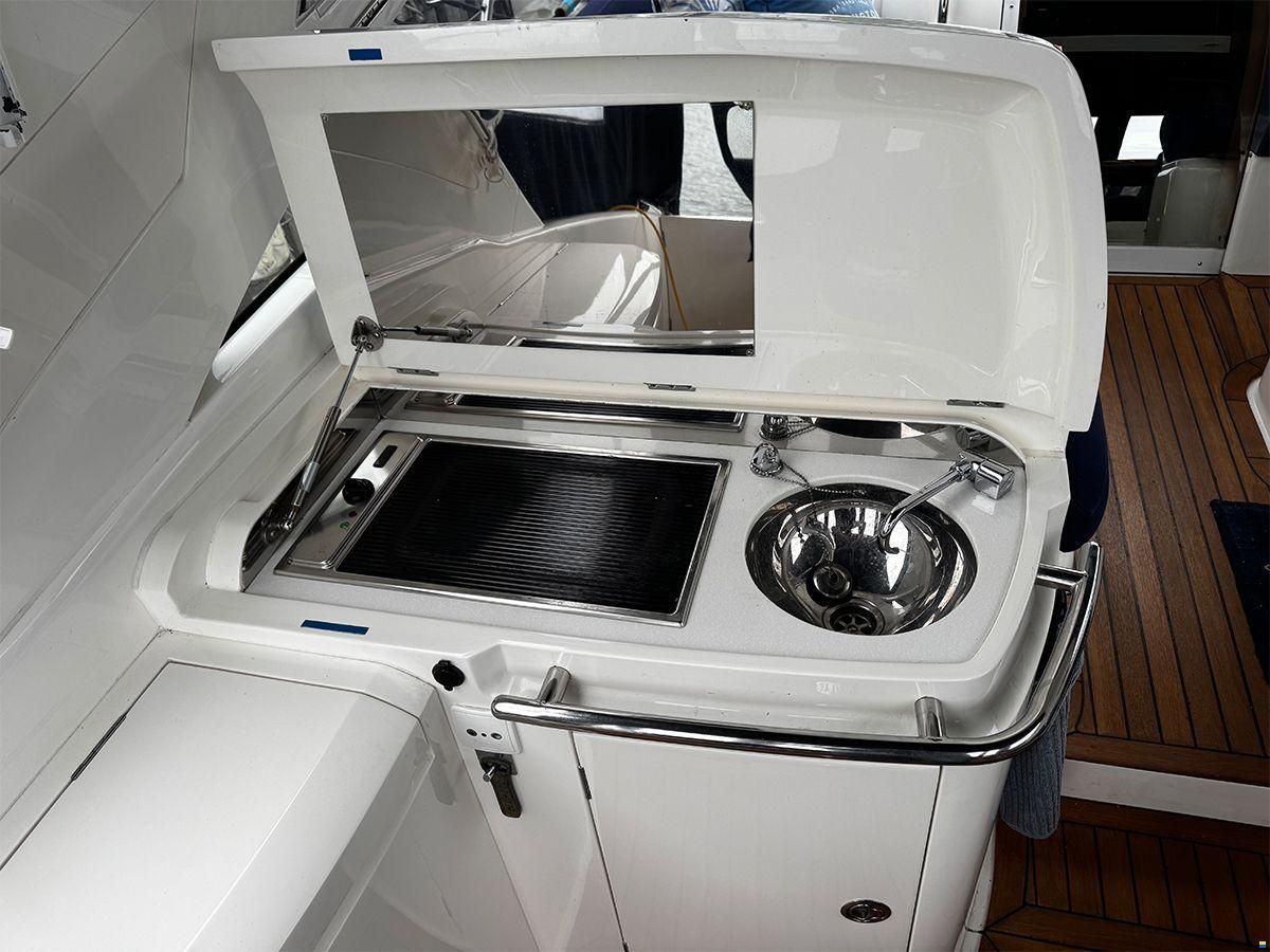 Princess V42