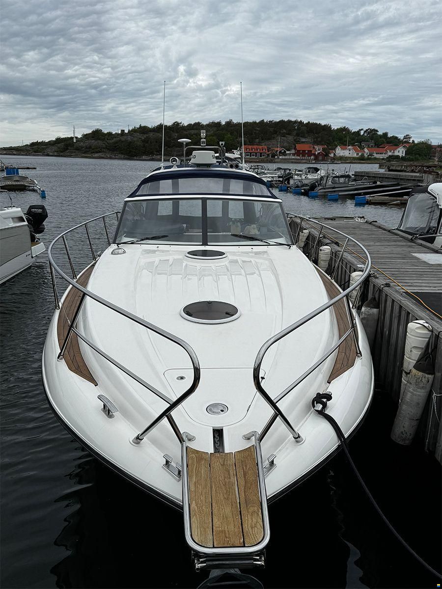 Princess V42
