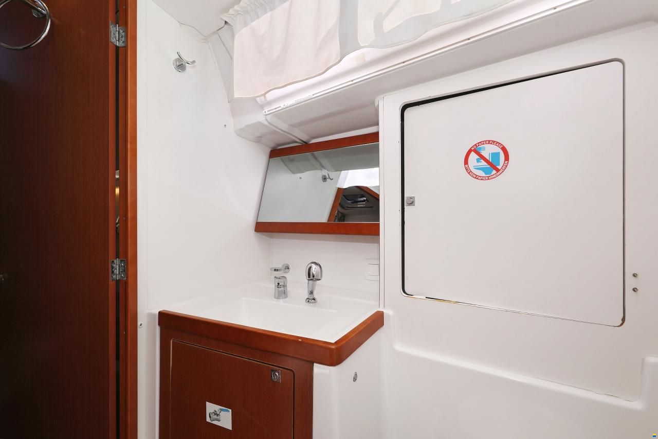 Beneteau OCEANIS 48