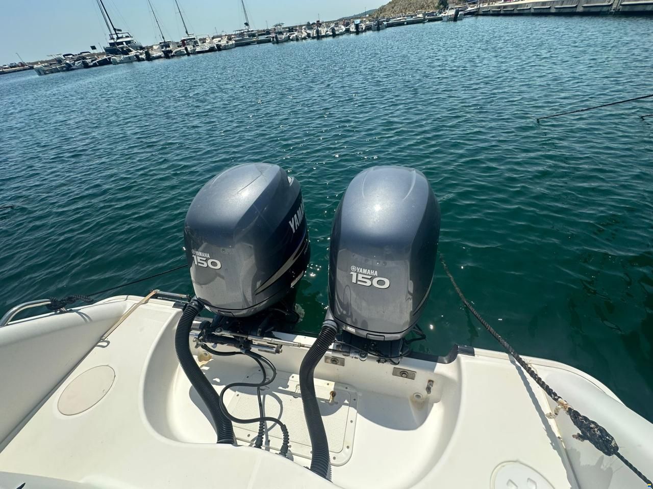 Boston Whaler 240 OUTRAGE