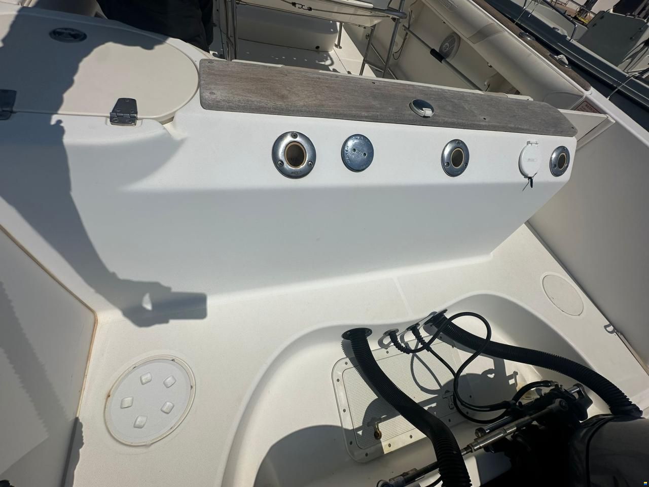 Boston Whaler 240 OUTRAGE