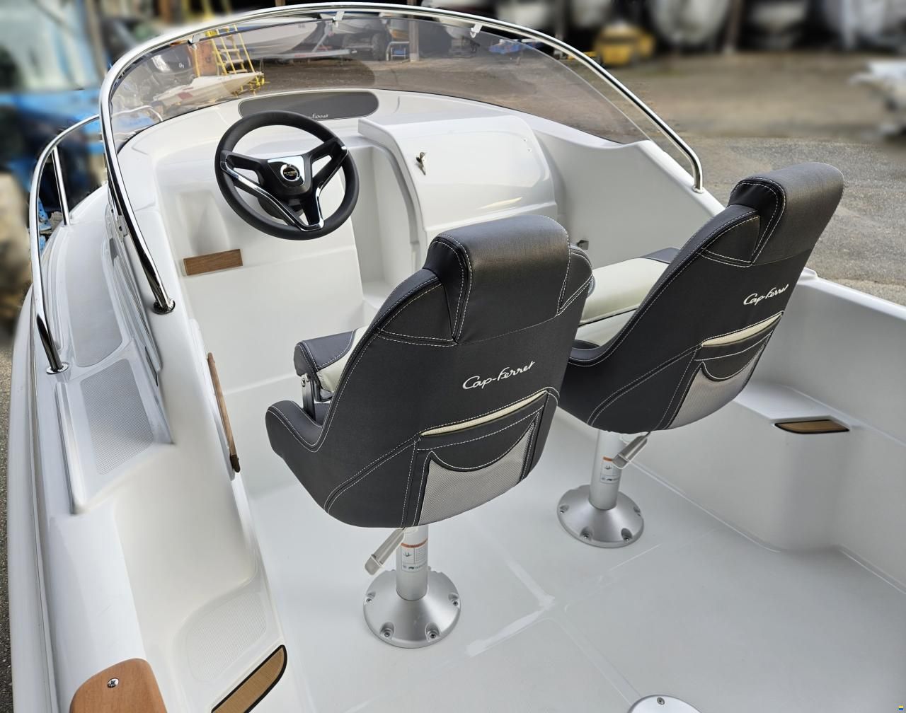 B2 Marine Cap Ferret 522 Cruiser + Mercury 60 EFI