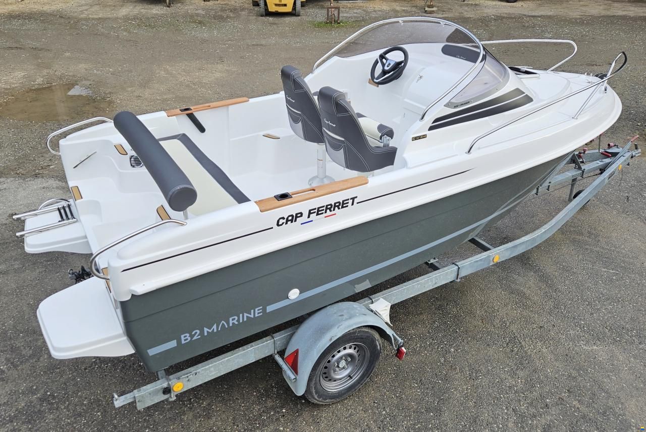 B2 Marine Cap Ferret 522 Cruiser + Mercury 60 EFI
