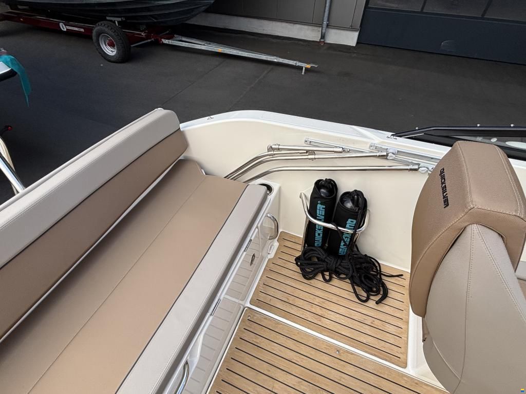 Quicksilver Active Cruiser 605