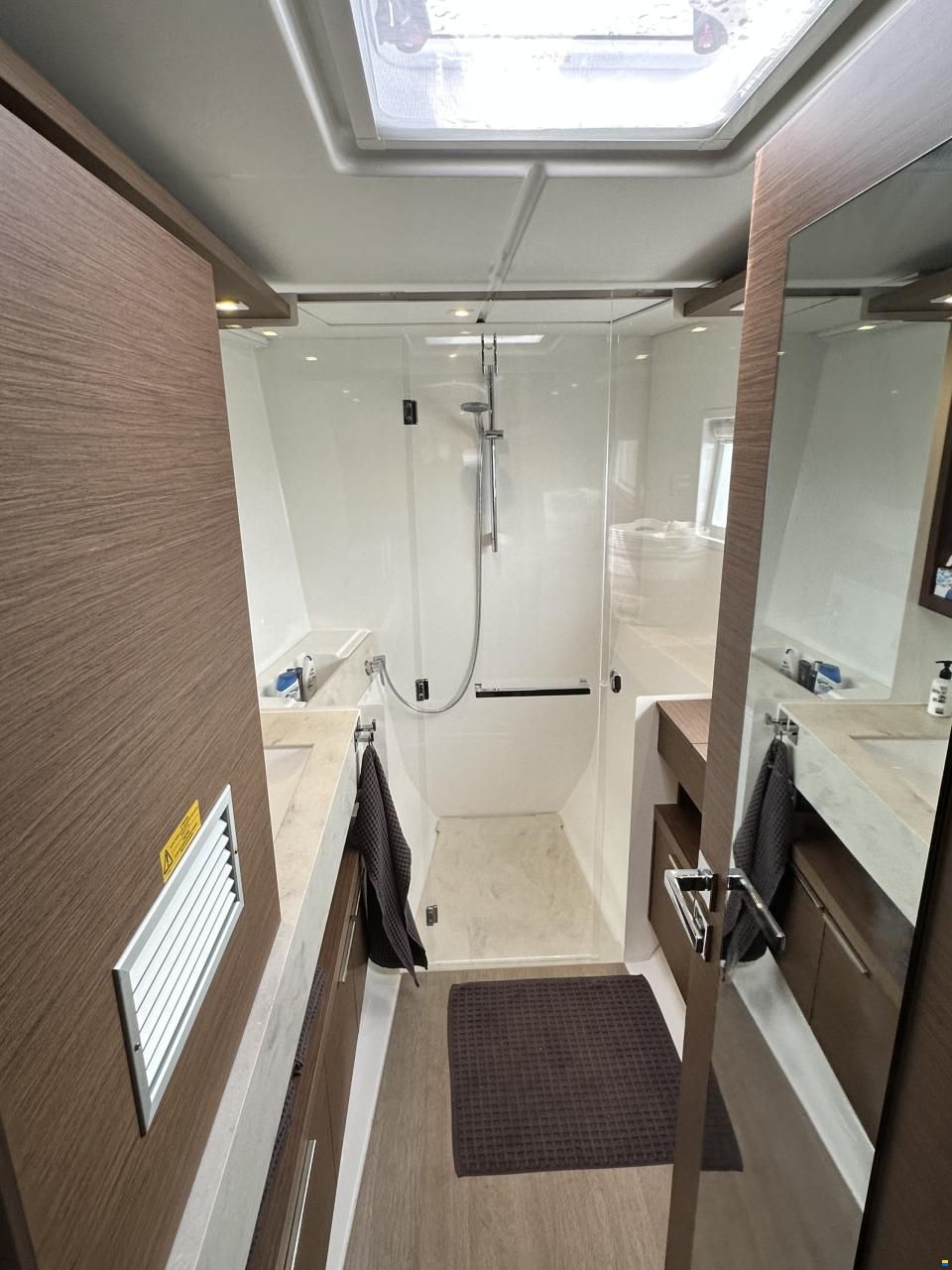Lagoon 46