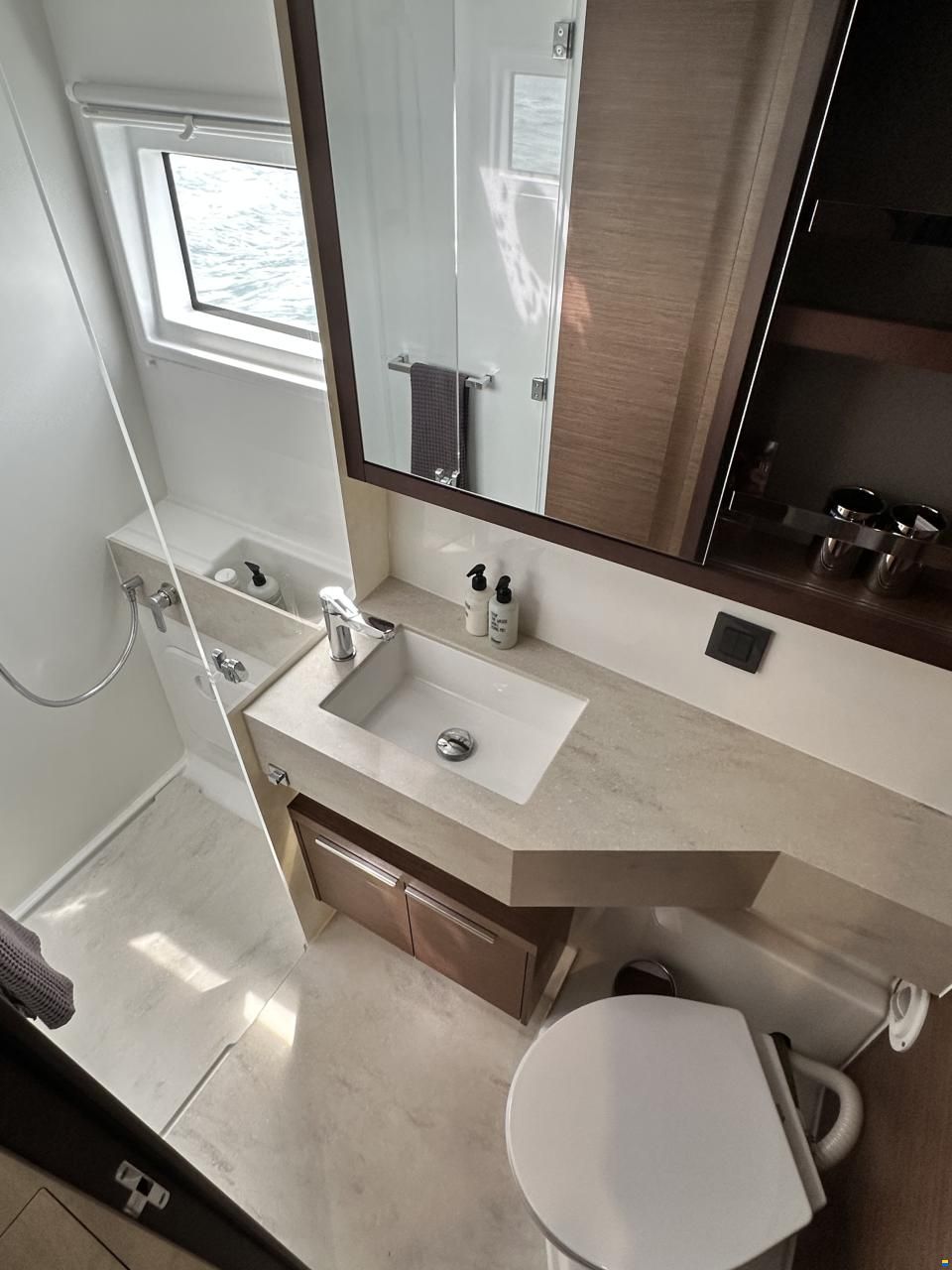 Lagoon 46