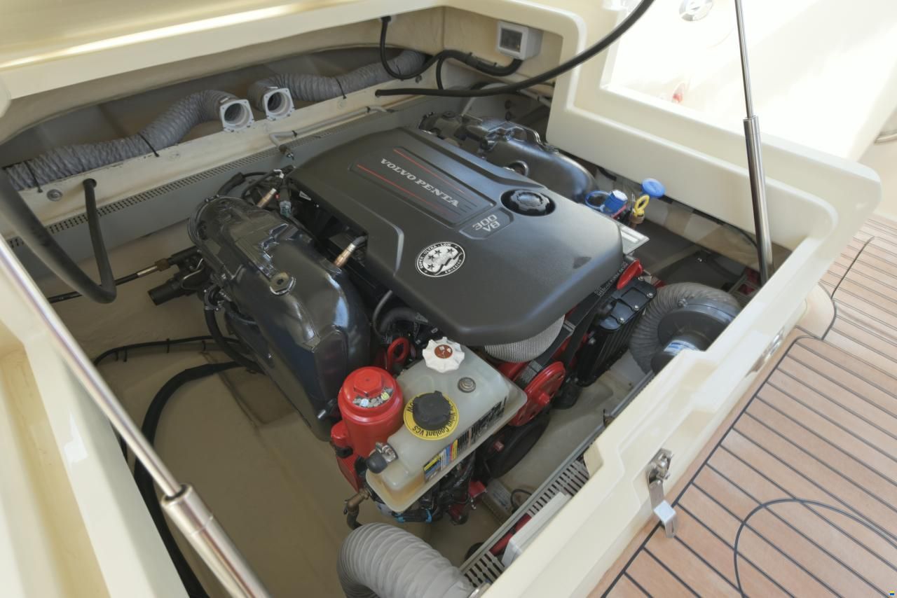 Invictus CX 280