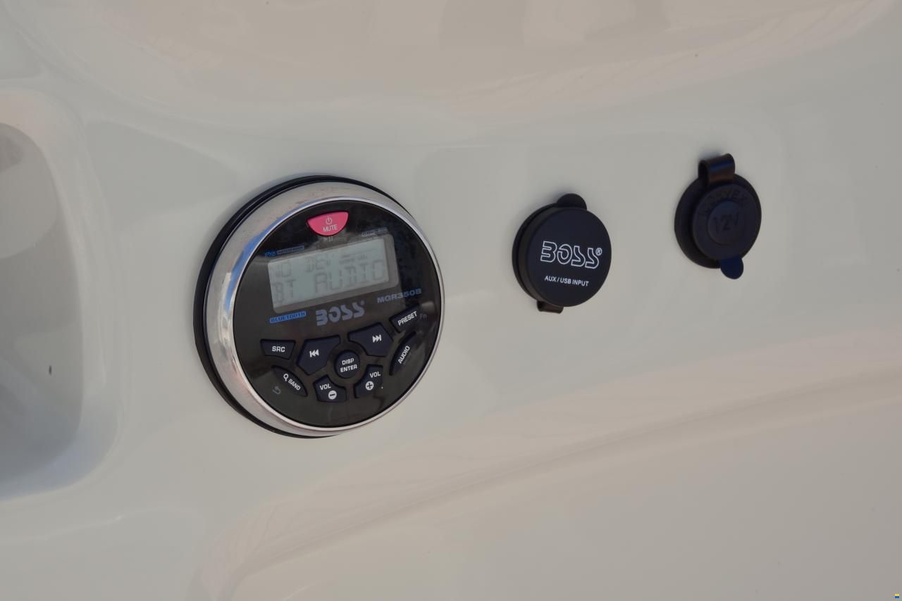 Invictus CX 280