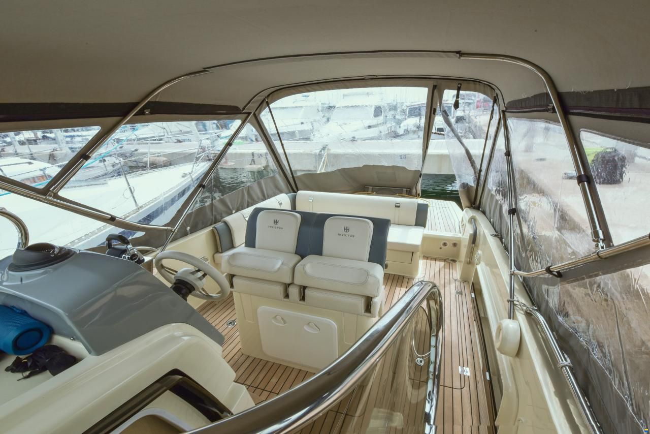 Invictus CX 280